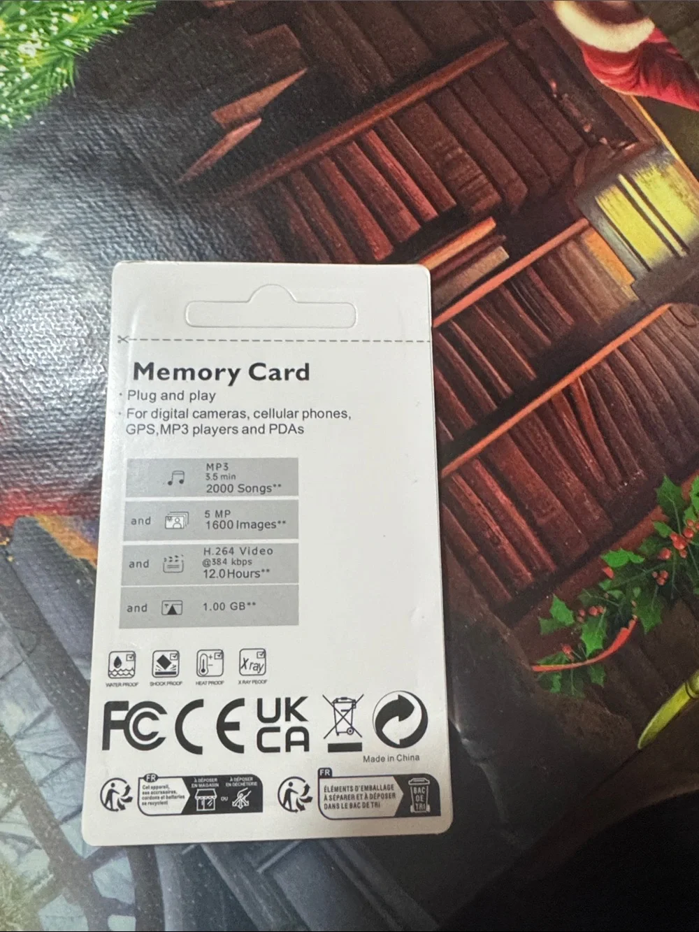 Lenovo 512GB microSD Memory Card with Adapter - Red and Black